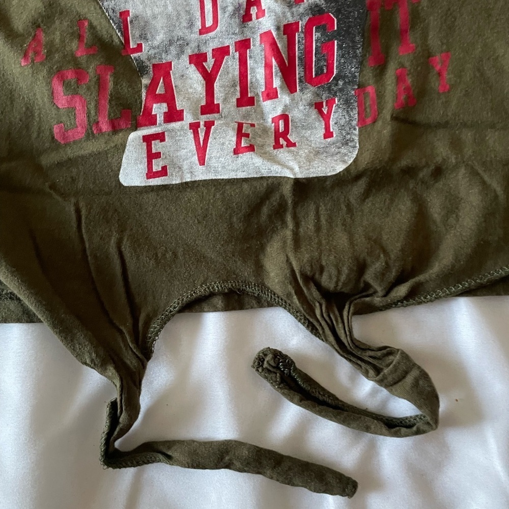 On Fire All day Slaying It Every Day T Shirt Green Womens Size L - Picture 4 of 8